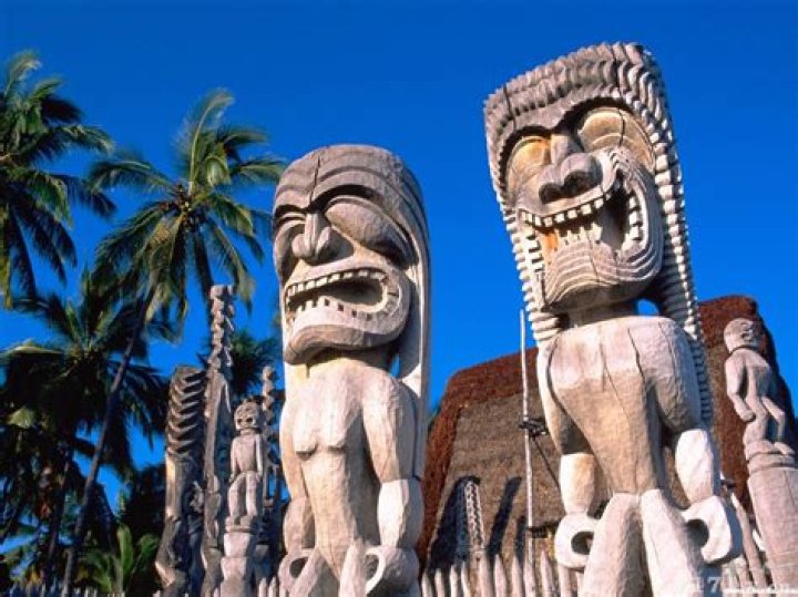 hawaii statues