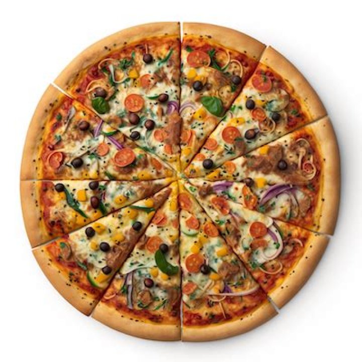 how many pieces of pizza in a large
