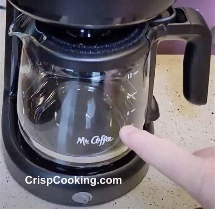 how to clean mr coffee maker