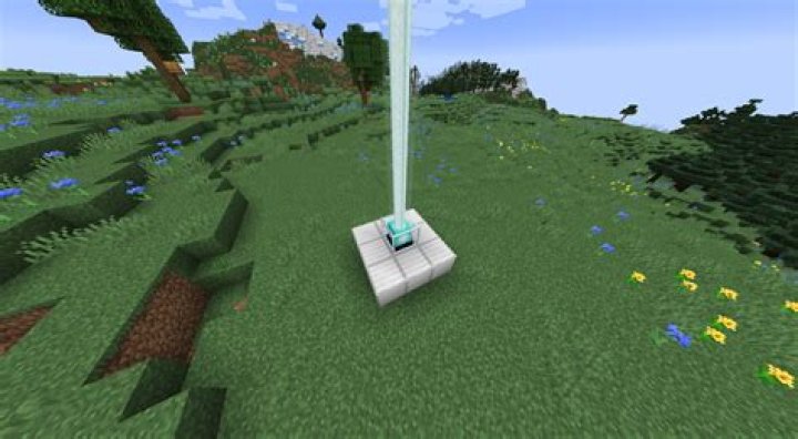how to light a beacon in minecraft