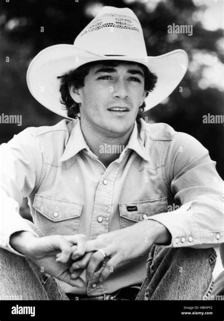 luke perry 8 seconds
