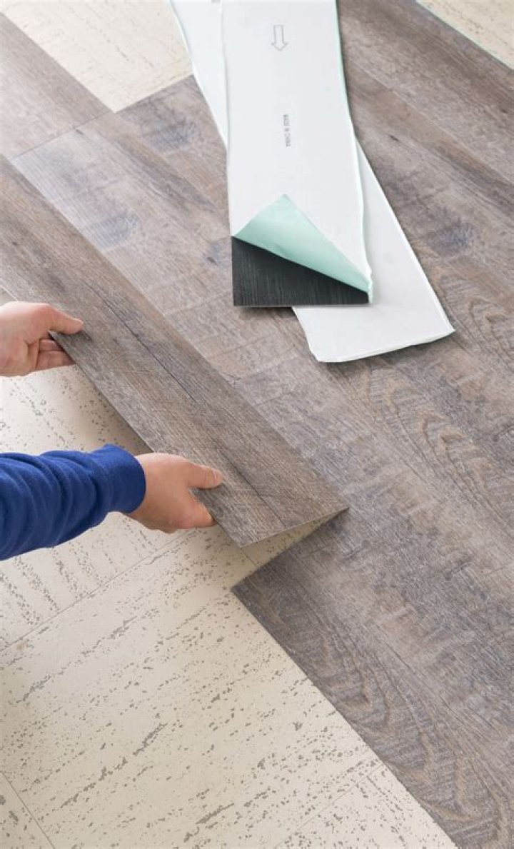 peel and stick laminate flooring