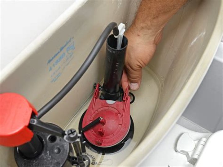 replacing toilet flapper