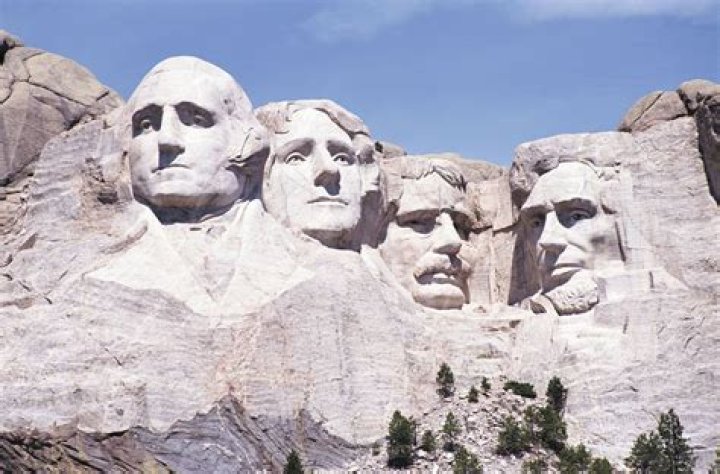 who built mount rushmore